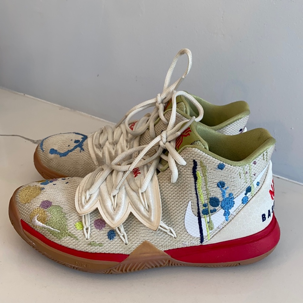 Nike Bandulu x Kyrie SZ 5.5Y
